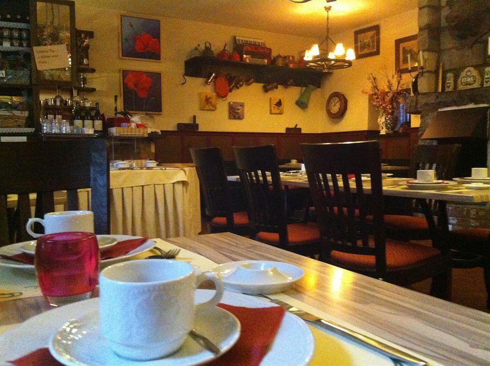 וורן Hotel Restaurant The Kings Head Inn מראה חיצוני תמונה